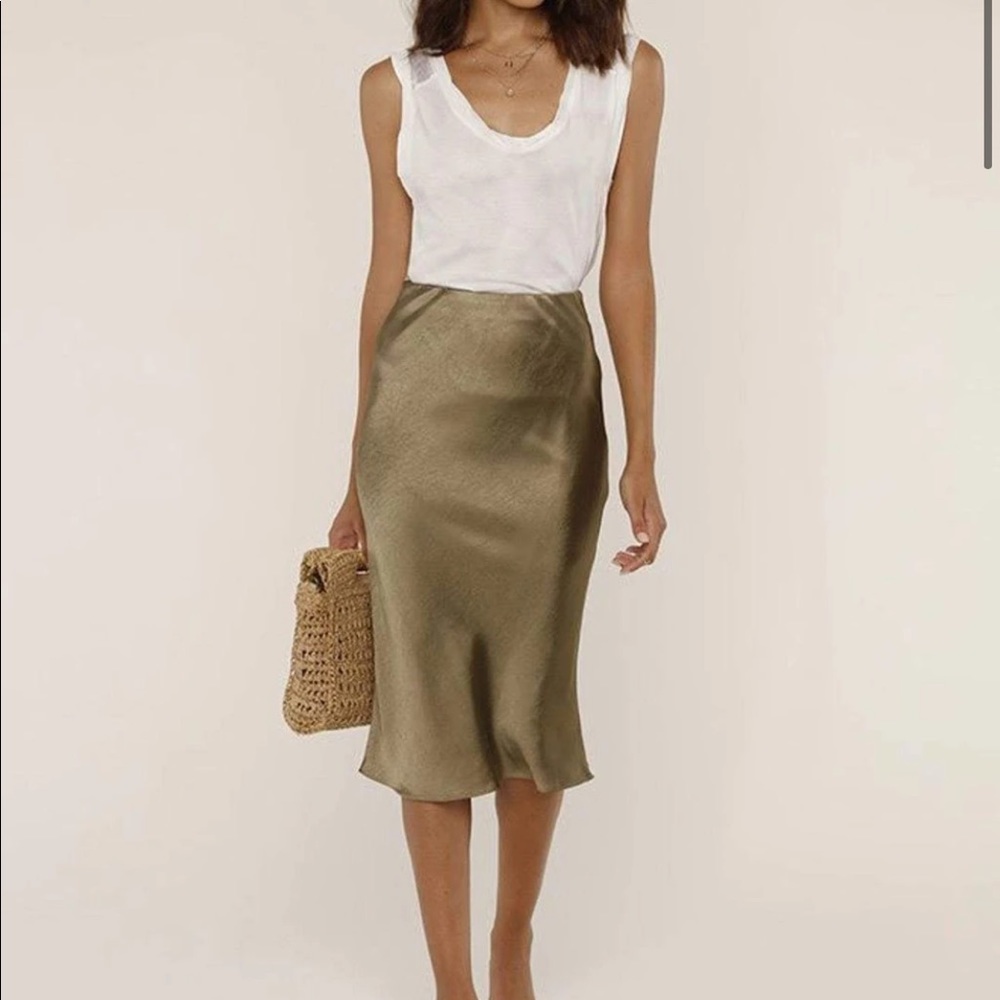 Heartloom Ryder midi skirt in olive